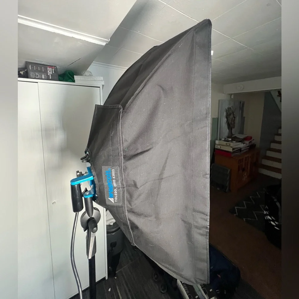 Westcott TD5 Speedlite Flash Housing & Defuser Box with Case - studio lighting